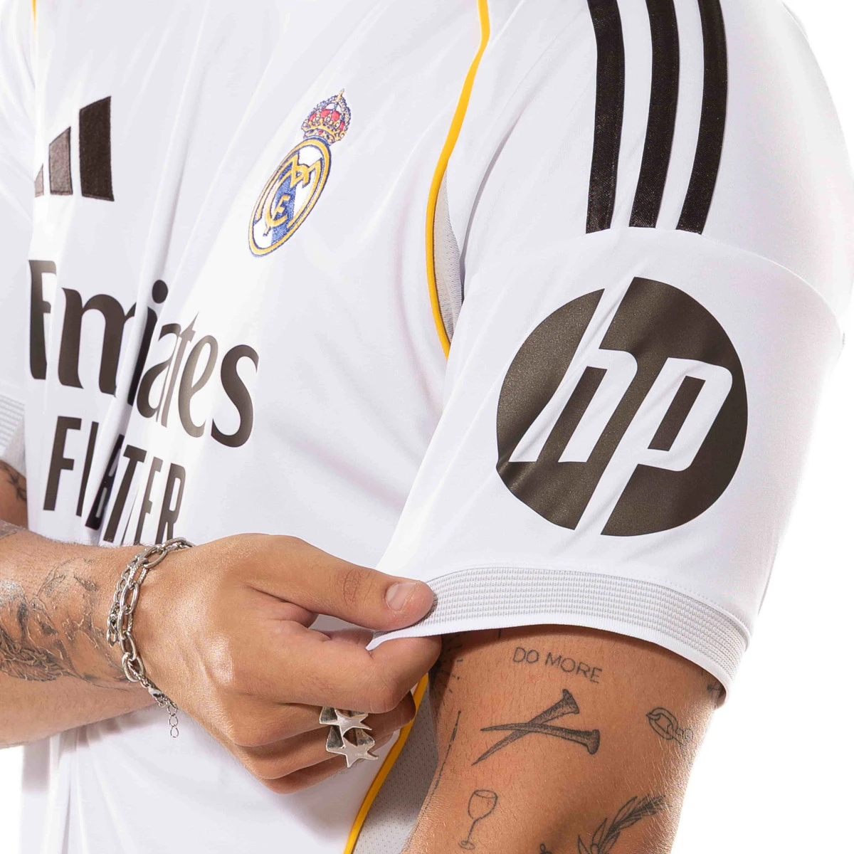 REAL MADRID HOME JERSEY 25/26 – Image 5