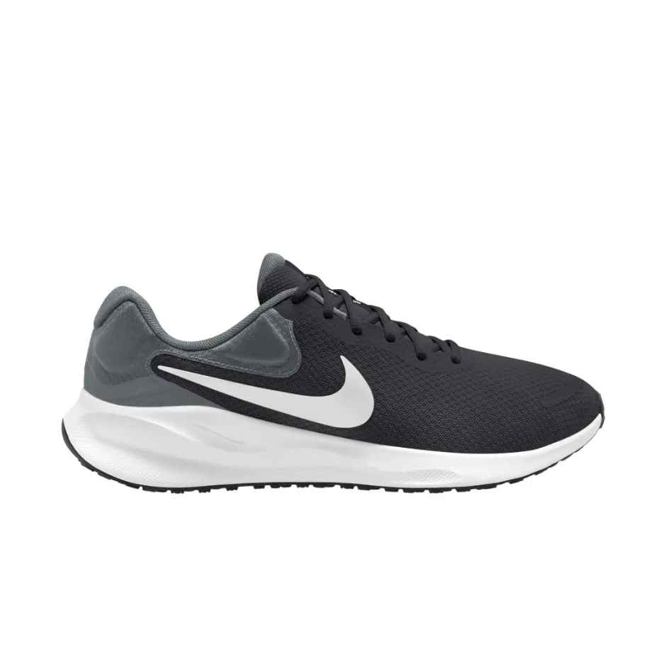 Nike Revolution 7