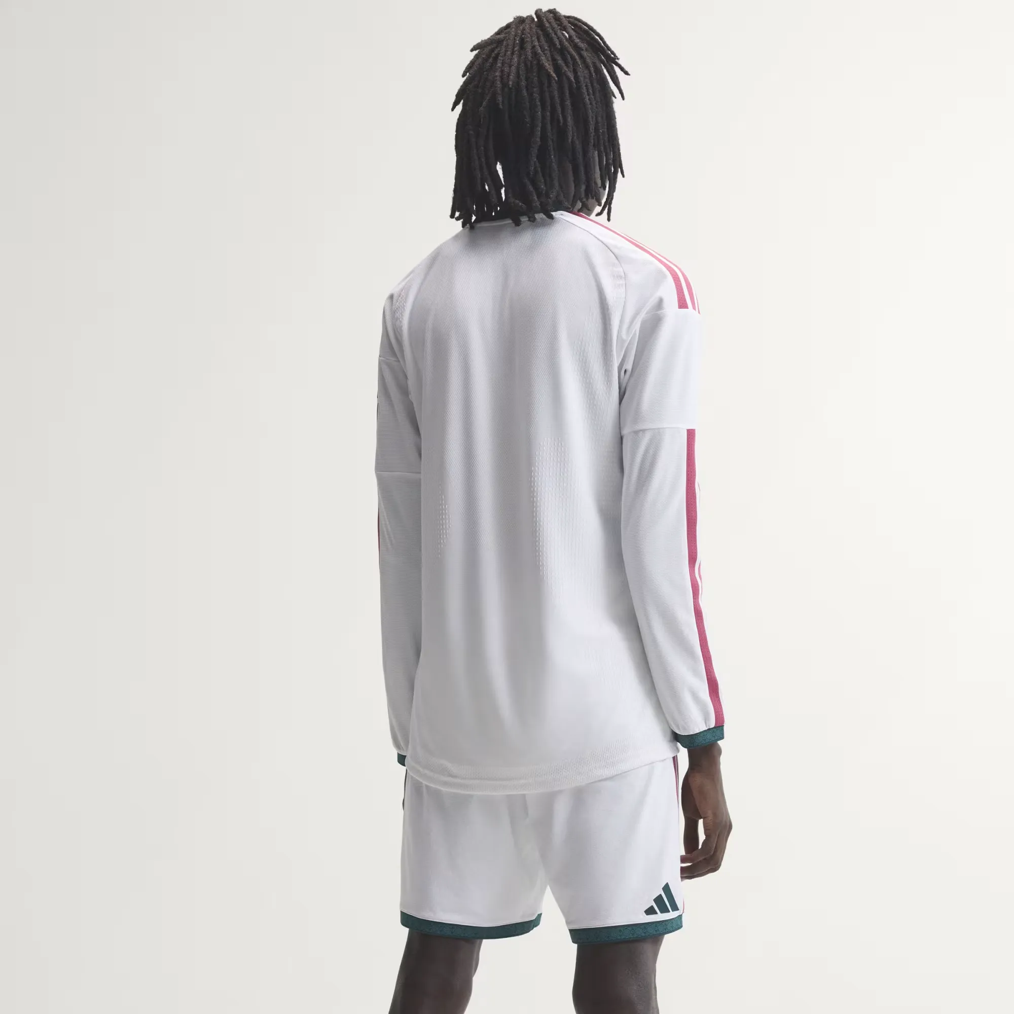 MAILLOT DOMICILE AUTHENTIQUE MANCHES LONGUES REALMADRID 26/27 – Image 7